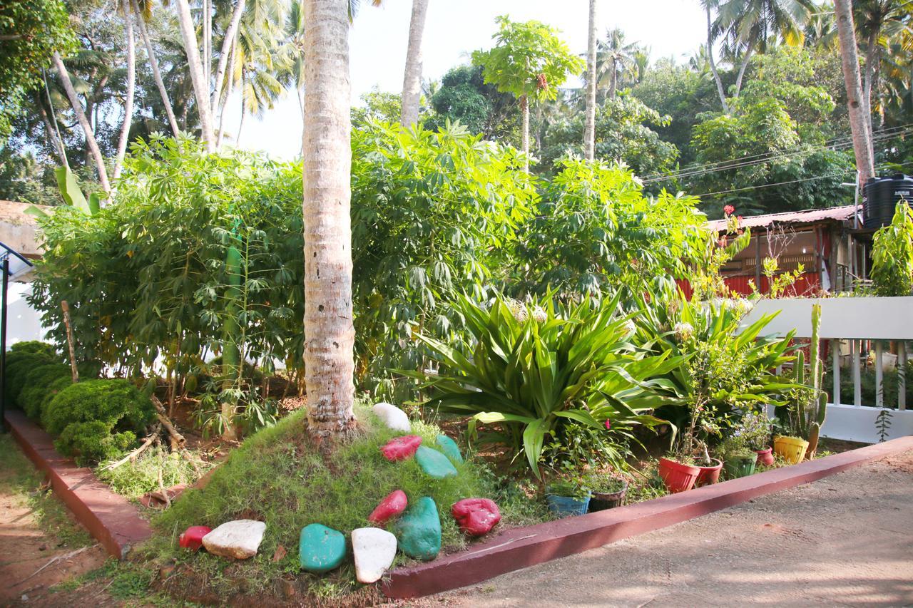 Panchavadi Ayurvedic Beach Resort Varkala Buitenkant foto