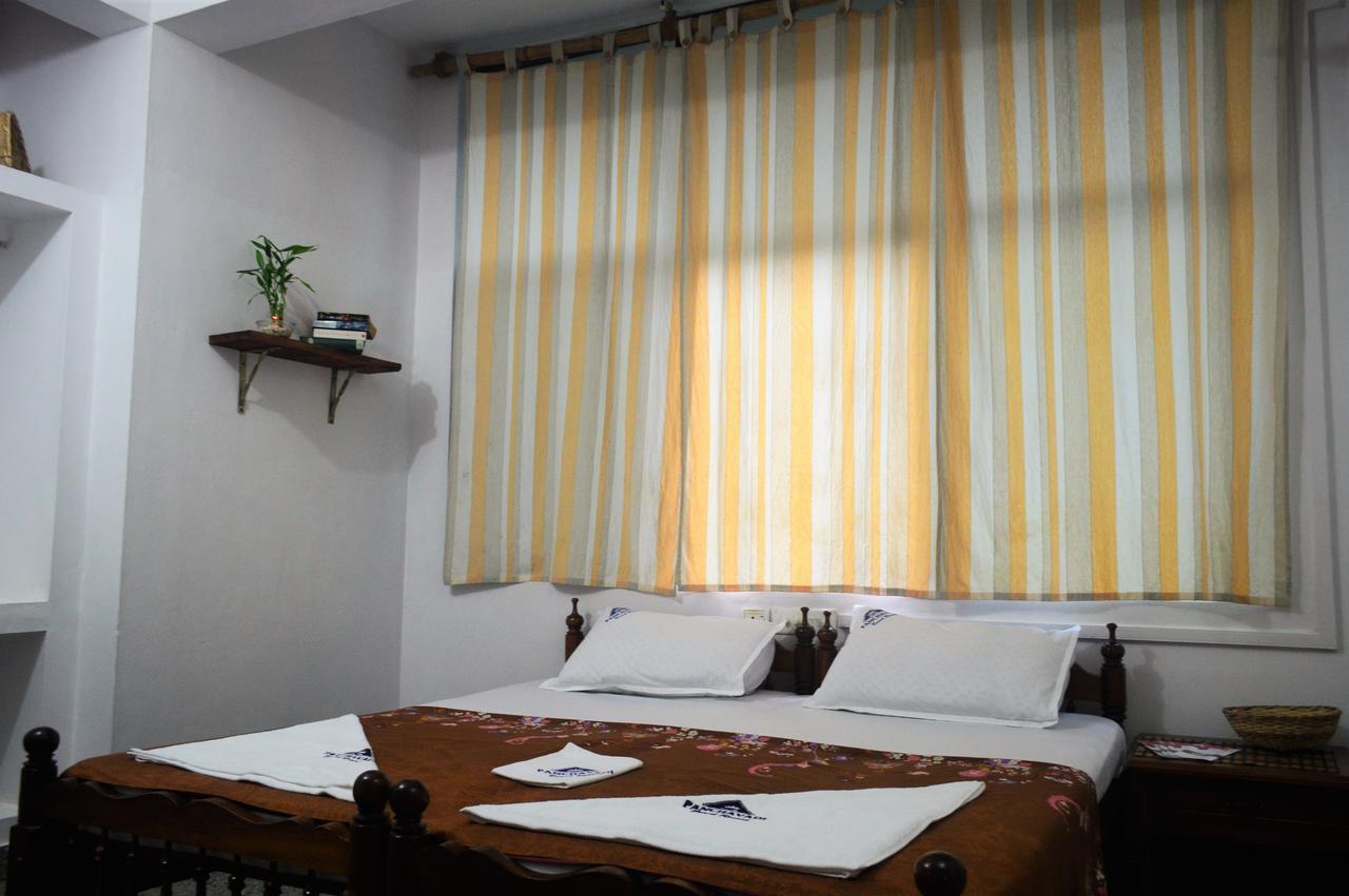 Panchavadi Ayurvedic Beach Resort Varkala Buitenkant foto
